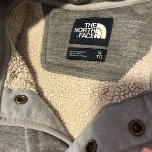 North face sweater
